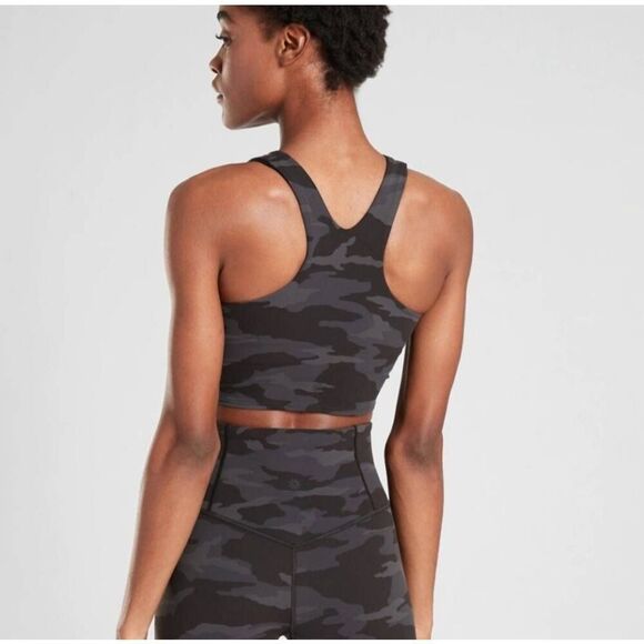 ATHLETA Camo Conscious Crop in Powervita Size Medium - Picture 2 of 4